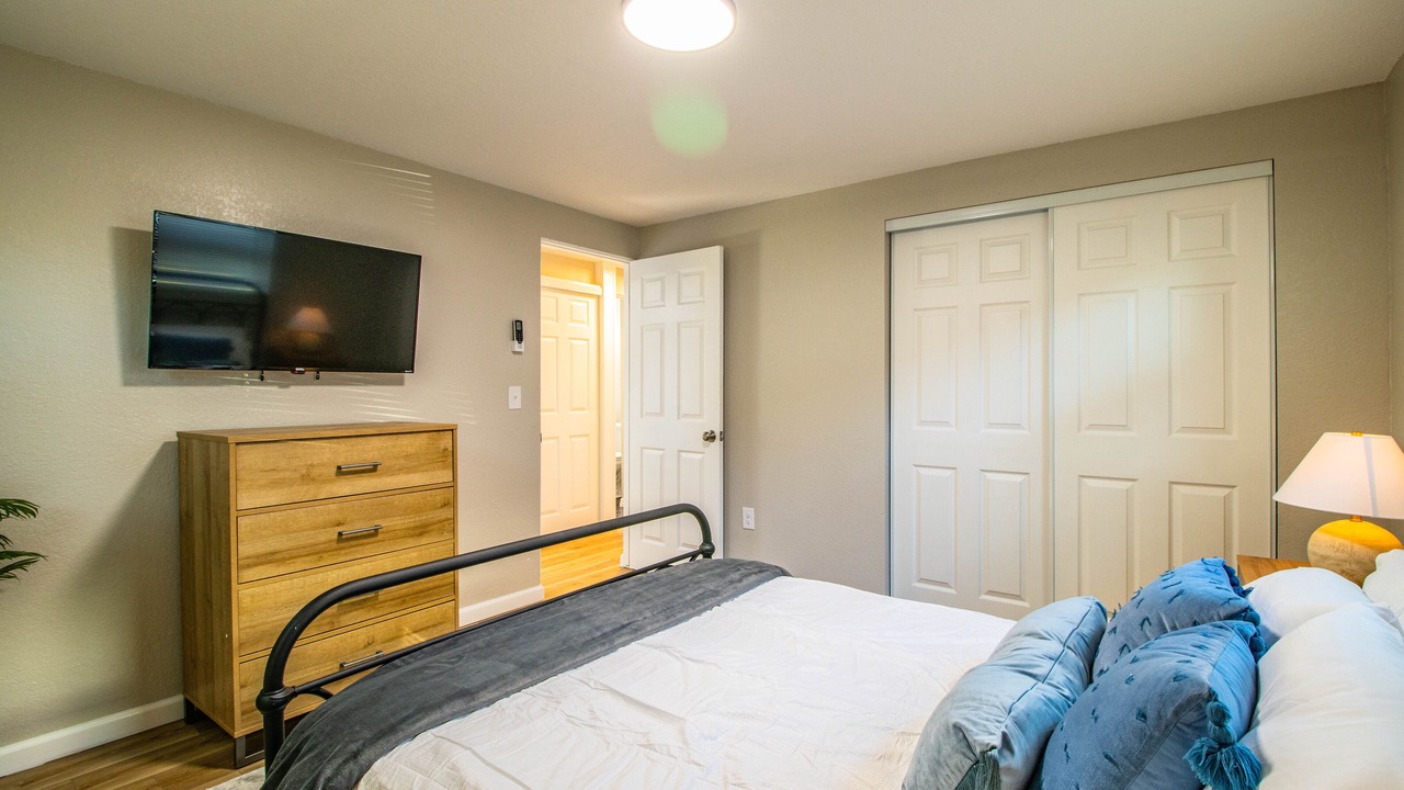 Photo of Bedroom in Dixieland
