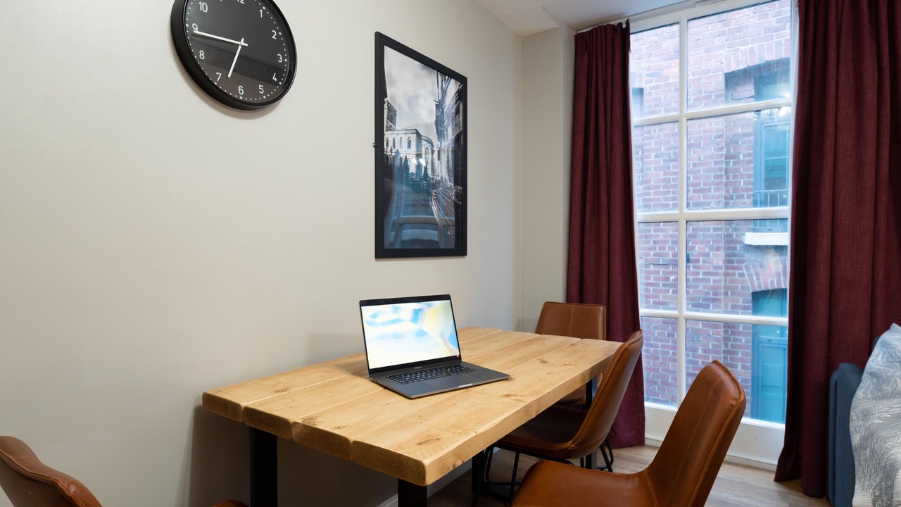 Photo of Others in Market Street