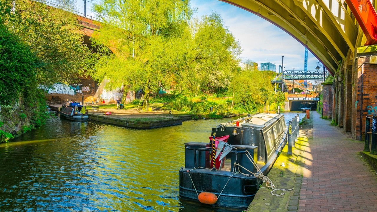Photo of Others in Market Street