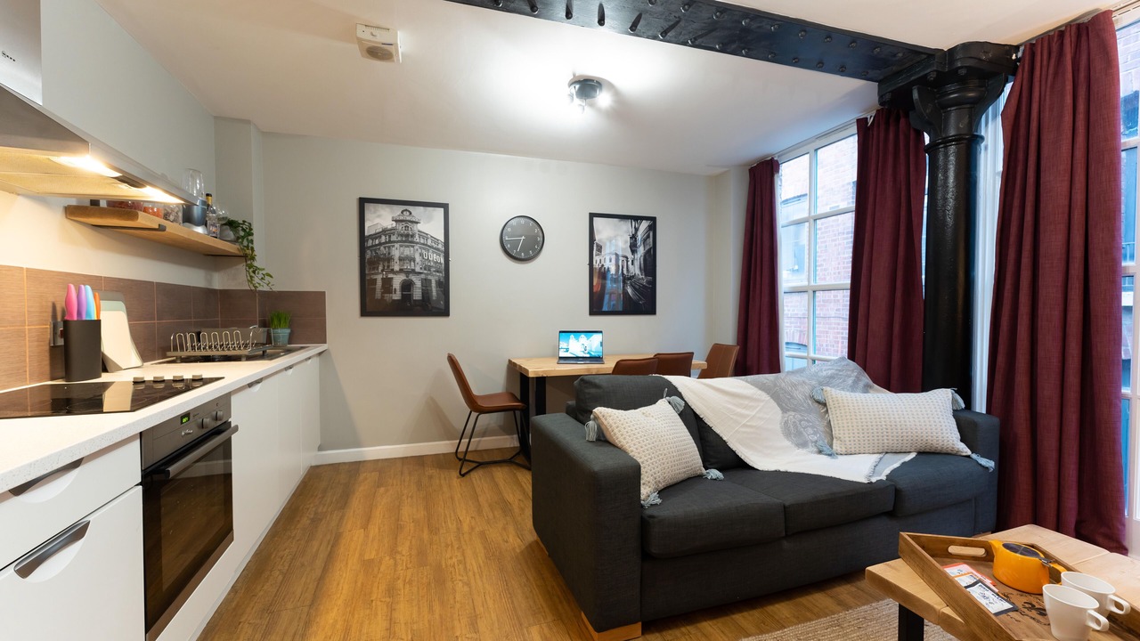 Photo of Others in Market Street