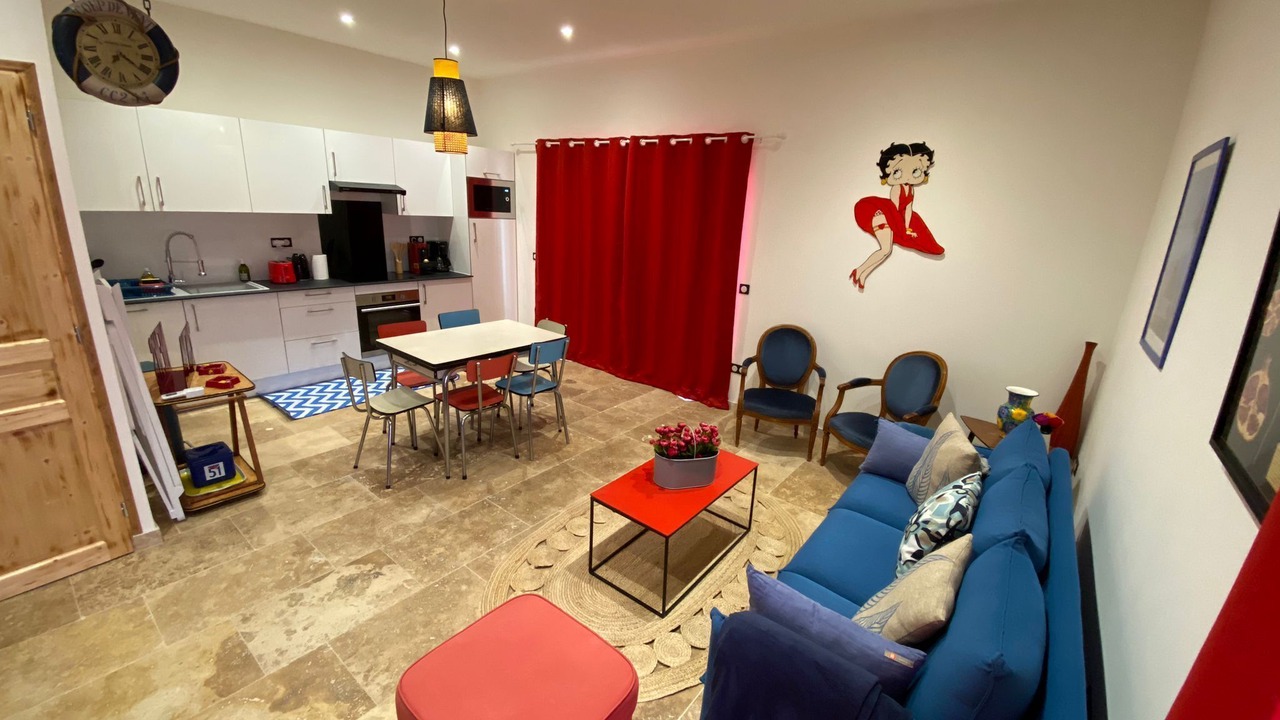 Photo of Livingroom in Arles