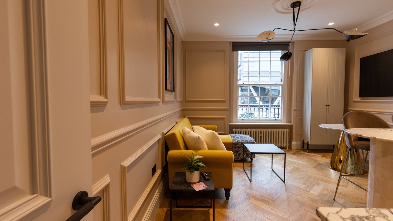 Photo of Livingroom in Holloway