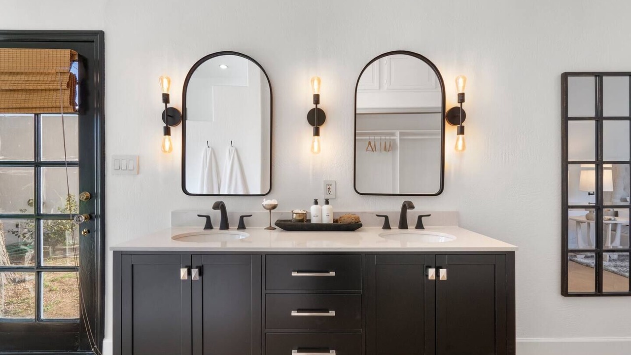Photo of Bathroom in Roosevelt