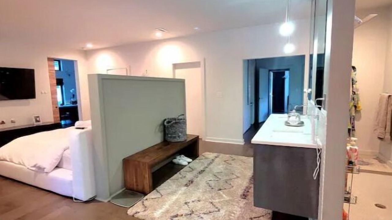 Photo of Bedroom in Anchorage