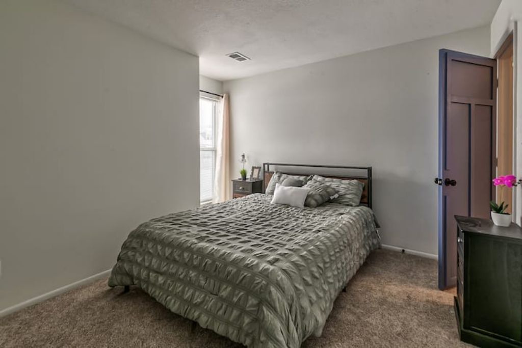 Photo of Bedroom in Lenexa