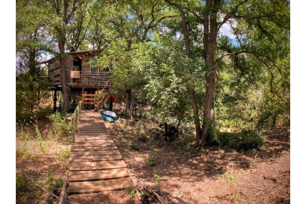 Photo of Outdoor in Lockhart