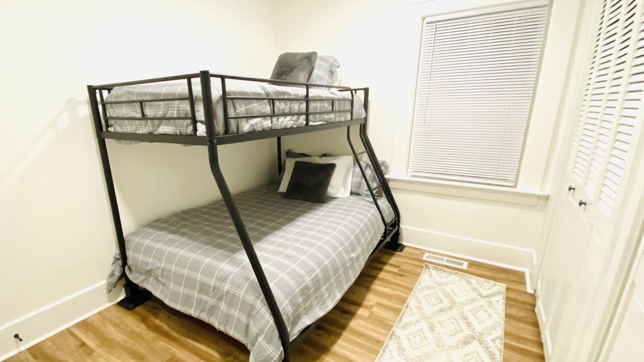 Photo of Bedroom in Lynden