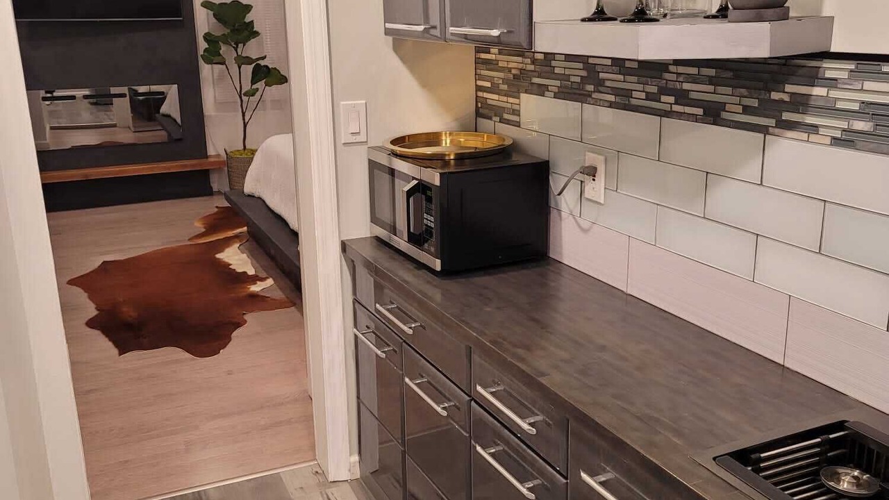 Photo of Kitchen in Alden Manor