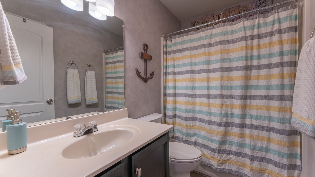 Photo of Bathroom in Lake of the Ozarks