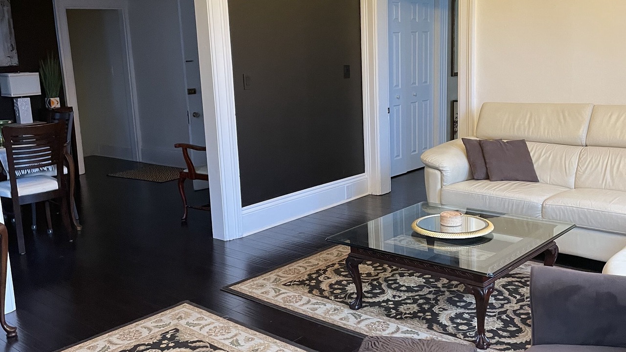 Photo of Livingroom in Exhibition Park