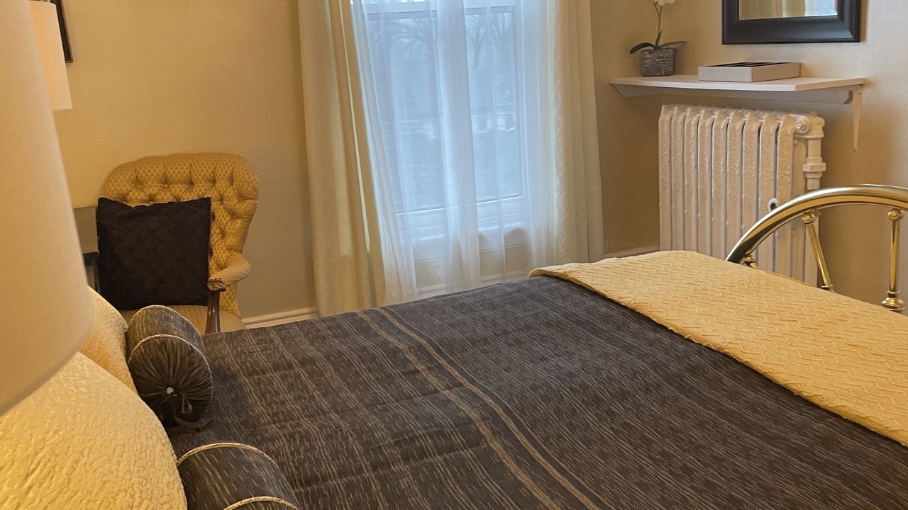 Photo of Bedroom in Exhibition Park