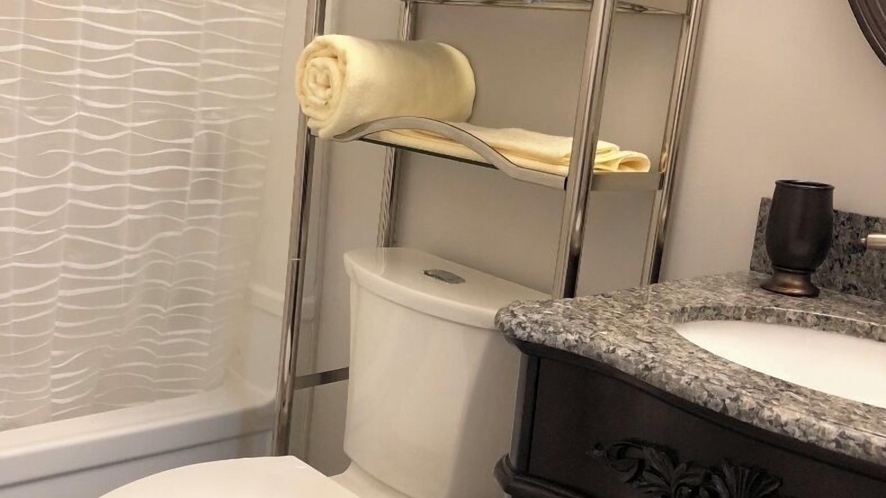 Photo of Bathroom in Thunder Bay