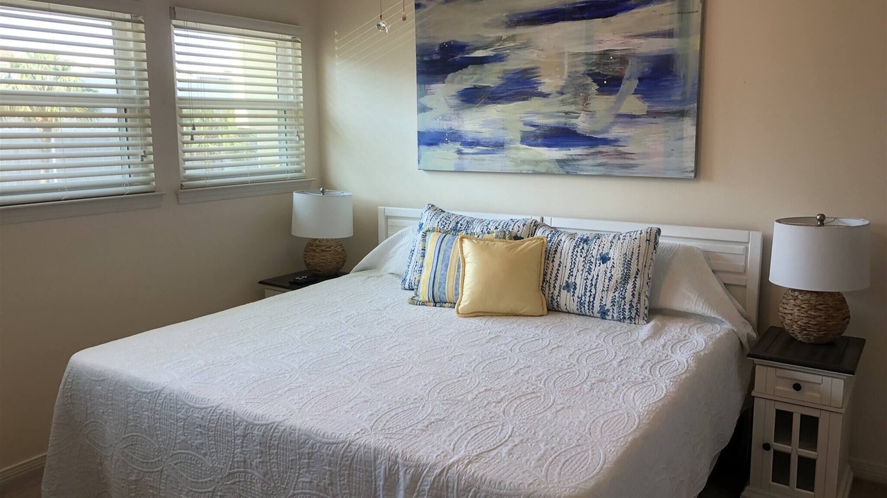 Photo of Bedroom in Miramar Beach