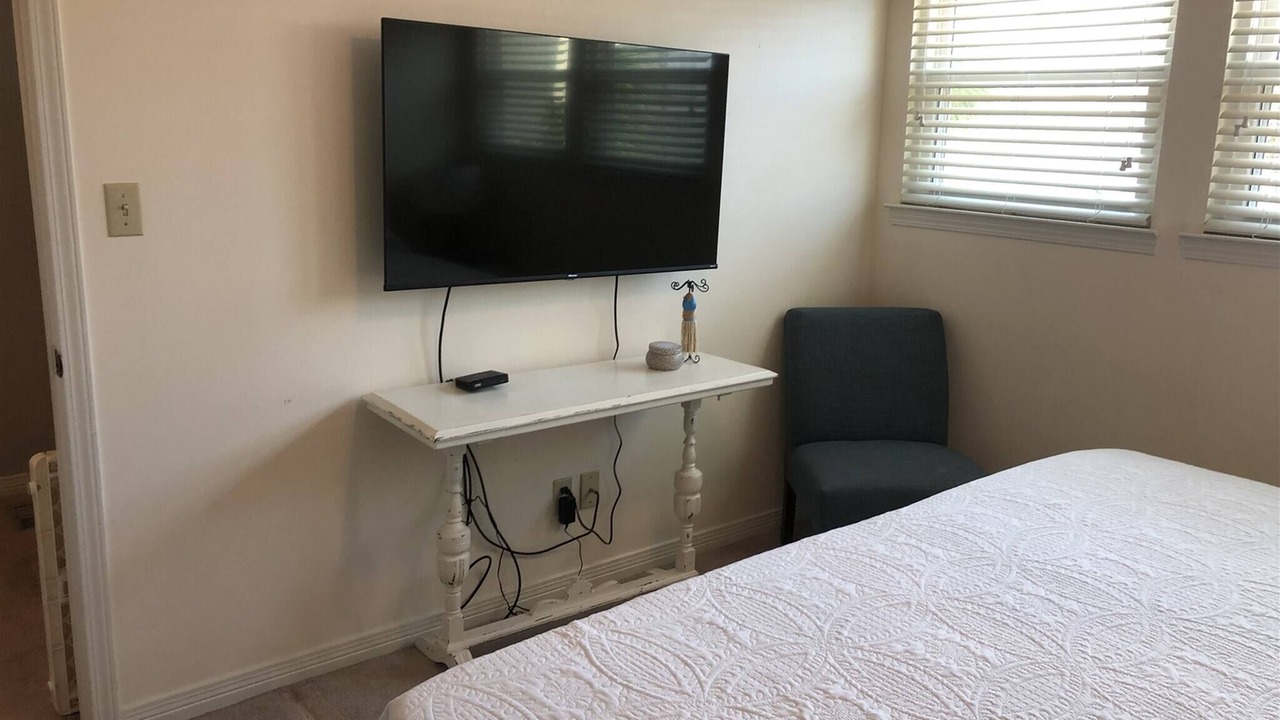 Photo of Bedroom in Miramar Beach