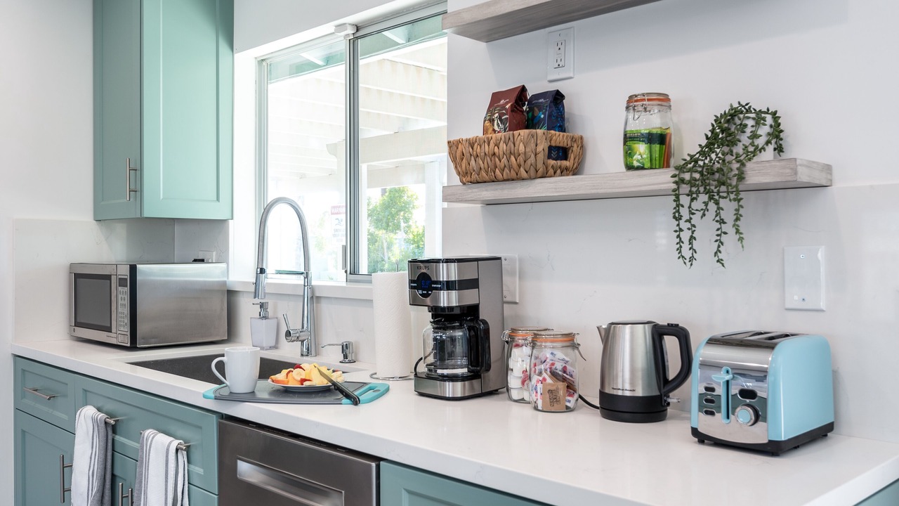 Photo of Kitchen in Racquet Club Estates