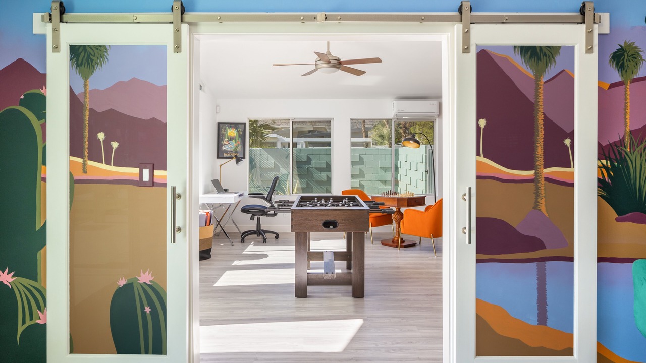 Photo of Bedroom in Racquet Club Estates