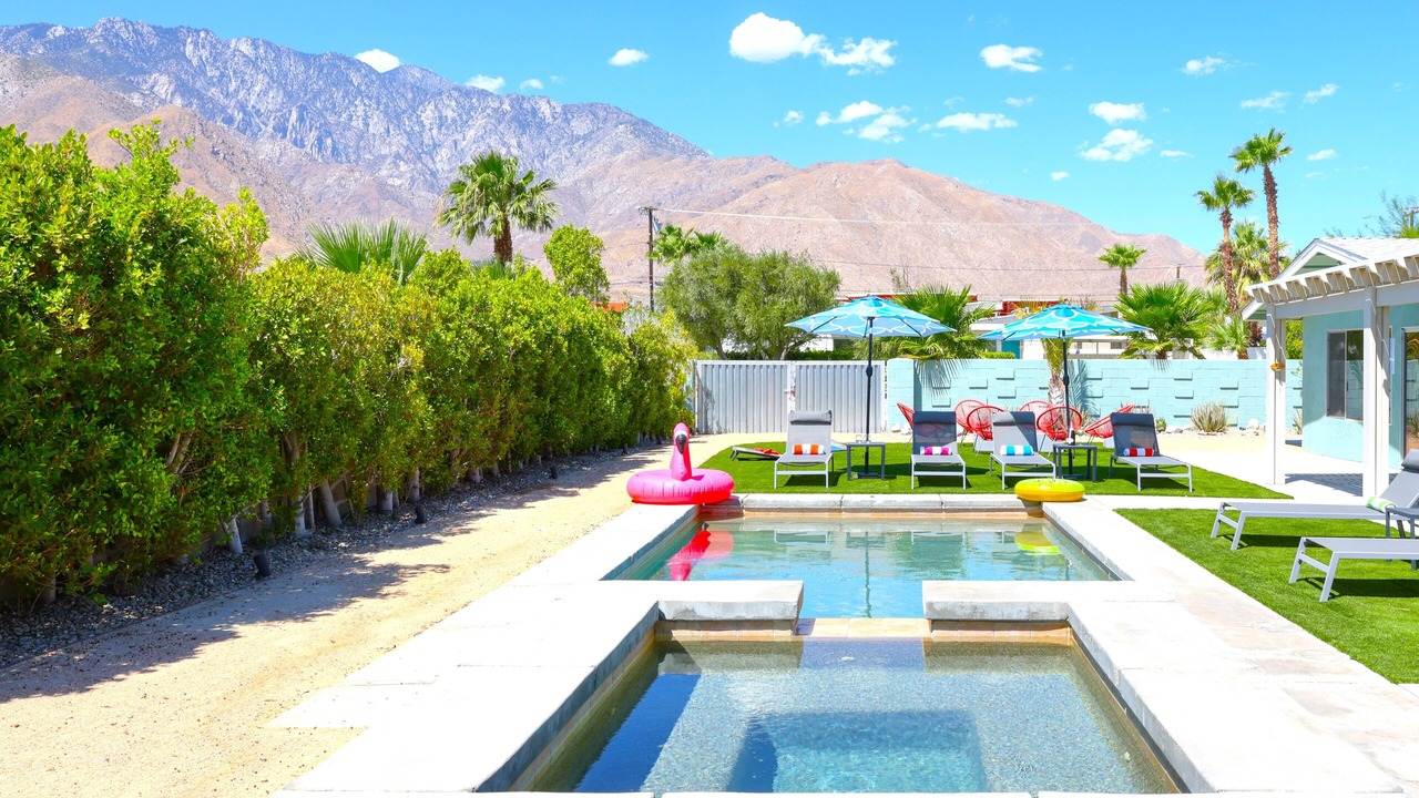 Photo of Outdoor in Racquet Club Estates
