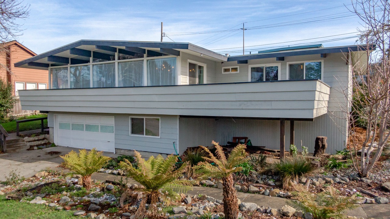 Photo of Outdoor in Eureka