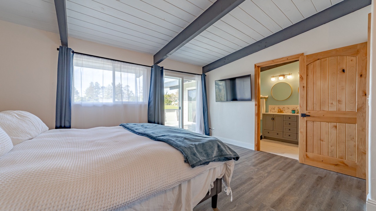 Photo of Bedroom in Eureka