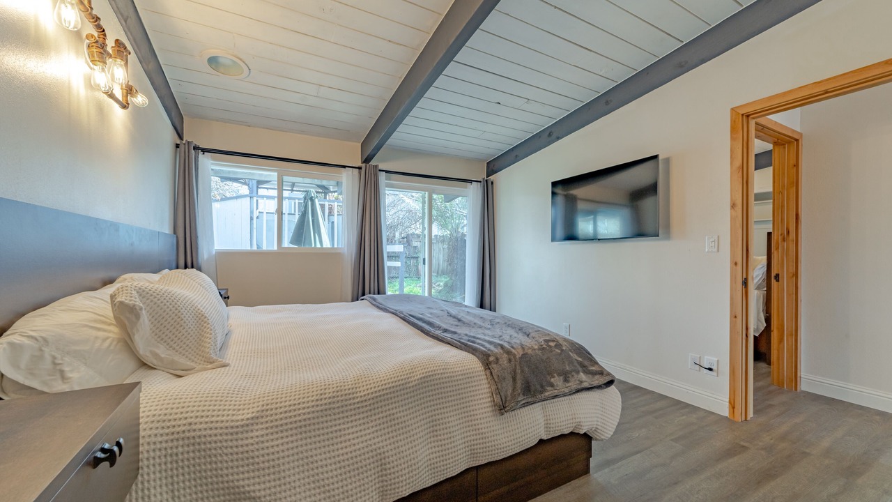 Photo of Bedroom in Eureka