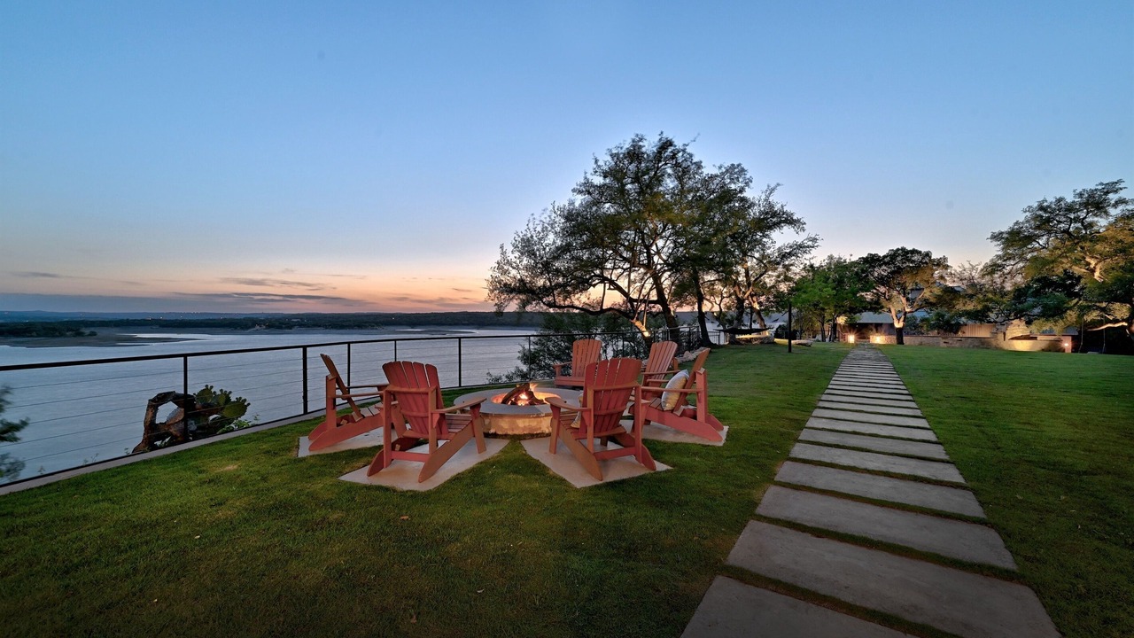 Photo of Outdoor in Eck Lane on the Lake