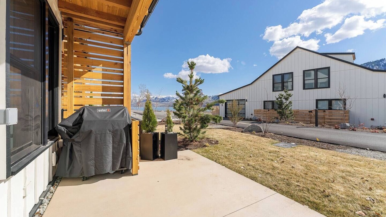 Photo of Patio Balcony in Wapato Point