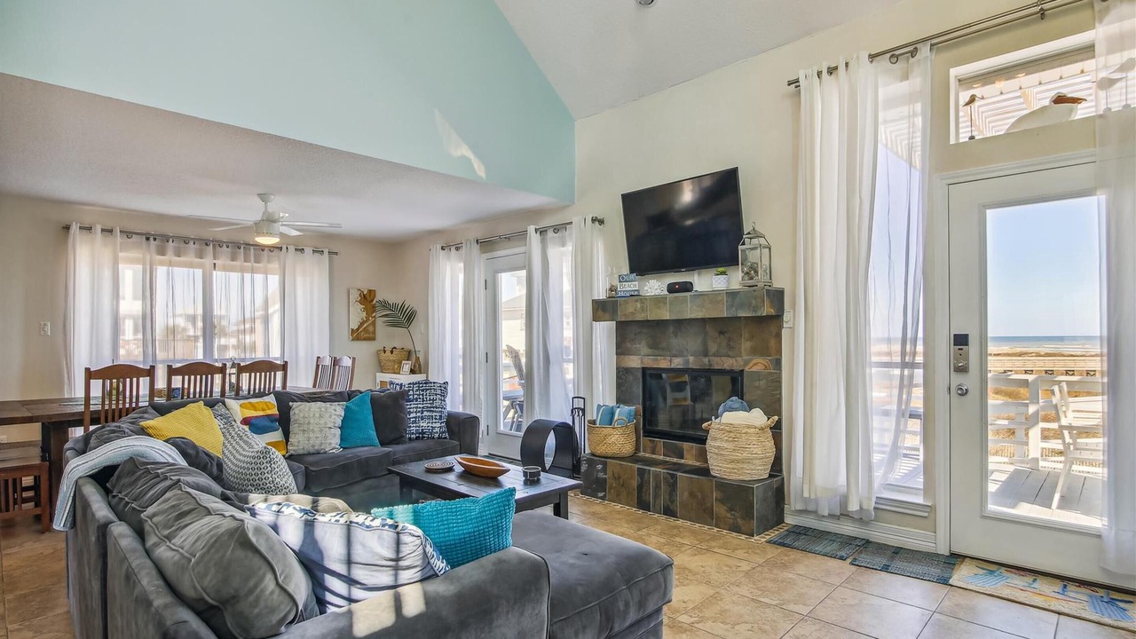 Photo of Bedroom in Pointe San Luis