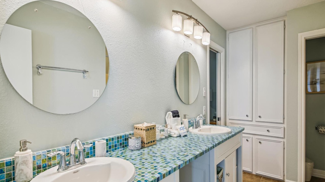 Photo of Bathroom in Pointe San Luis