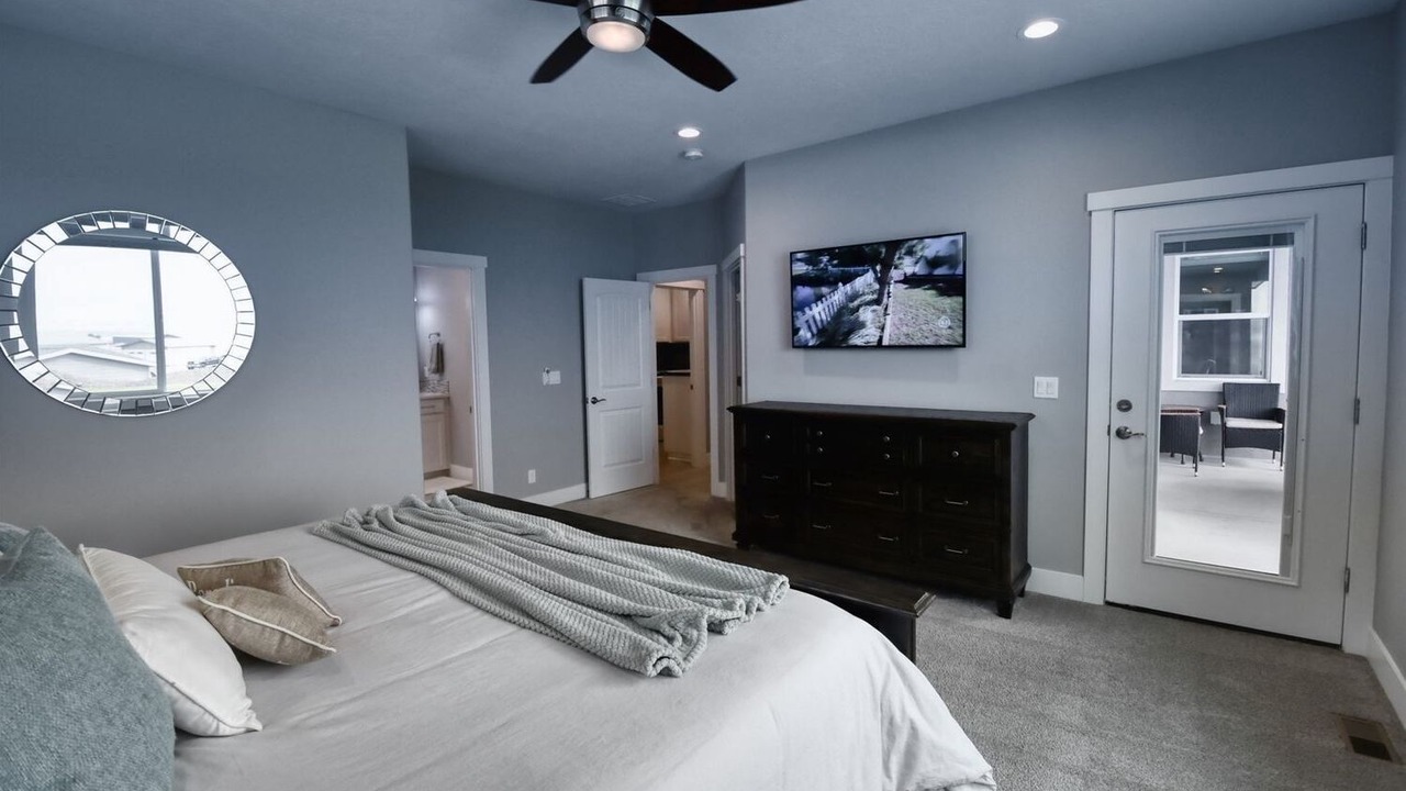 Photo of Others in Desert Aire