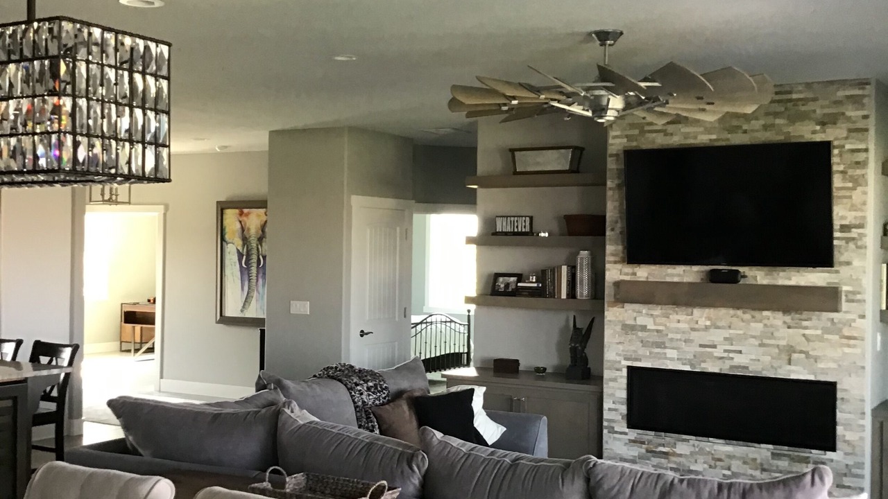 Photo of Livingroom in Desert Aire