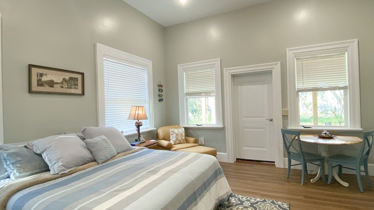 Photo of Bedroom in Glenwood