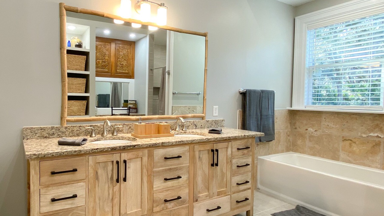 Photo of Bathroom in Glenwood