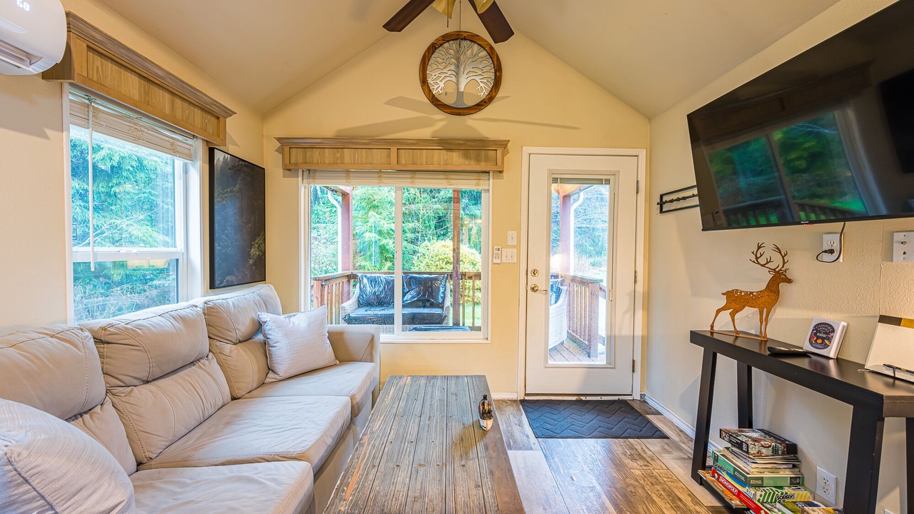 Photo of Livingroom in Forks