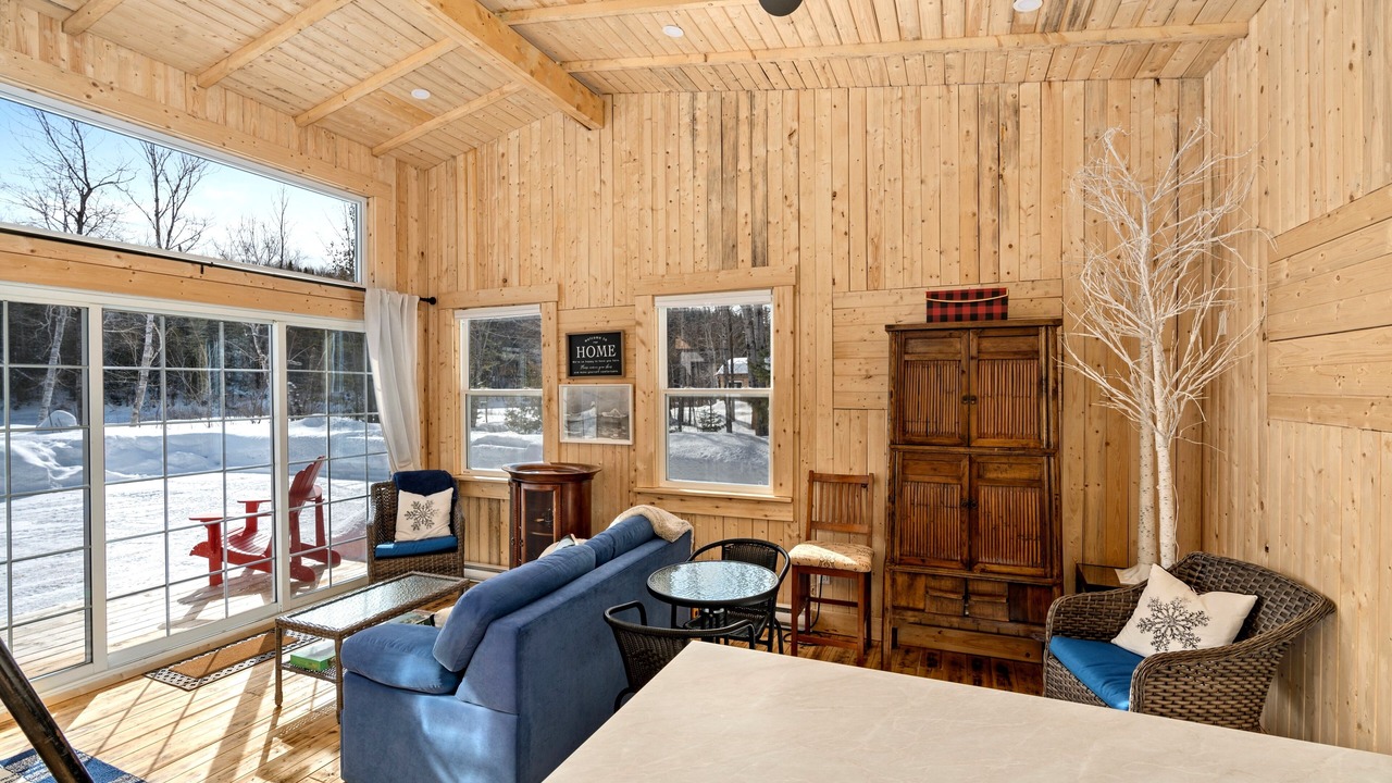 Photo of Livingroom in Gloucester County