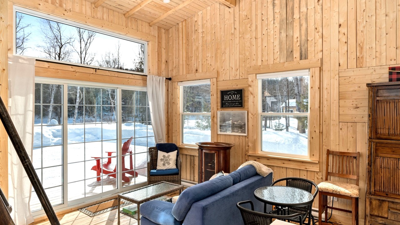 Photo of Livingroom in Gloucester County