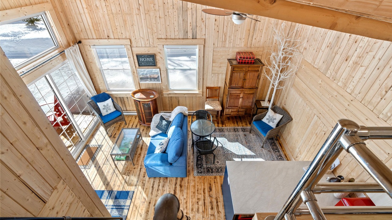 Photo of Livingroom in Gloucester County