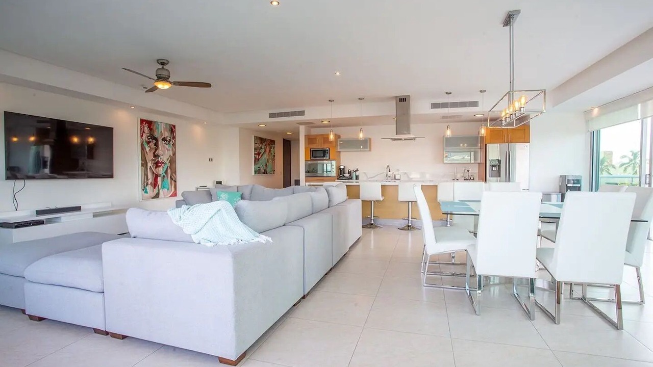 Photo of Livingroom in North Hotel Zone