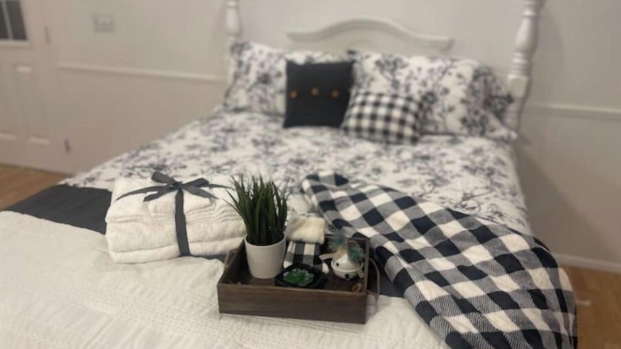 Photo of Bedroom in Colbert