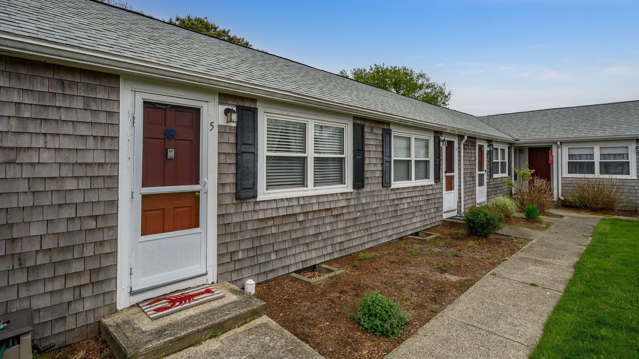 Photo of Others in Dennis Port