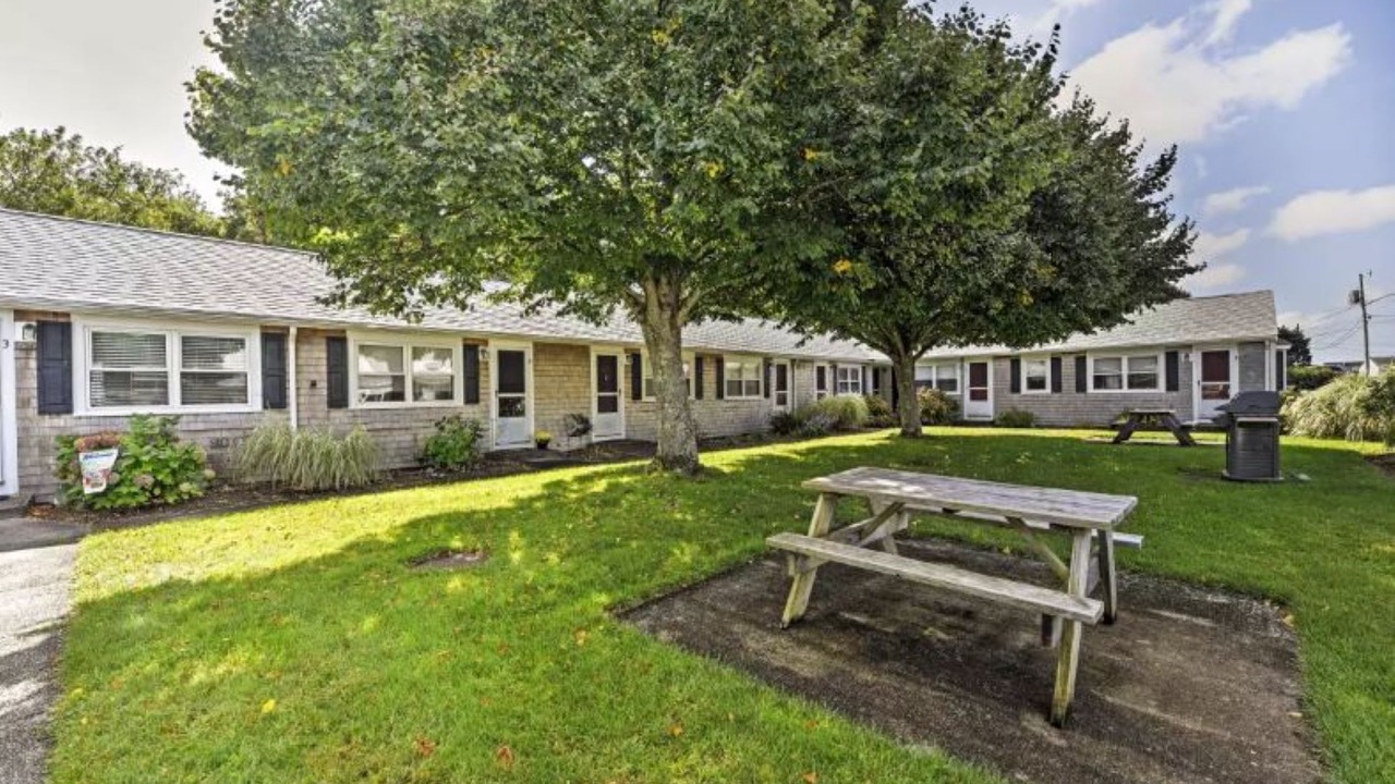 Photo of Others in Dennis Port