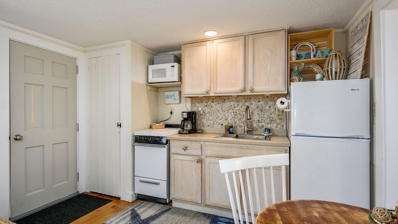 Photo of Others in Dennis Port