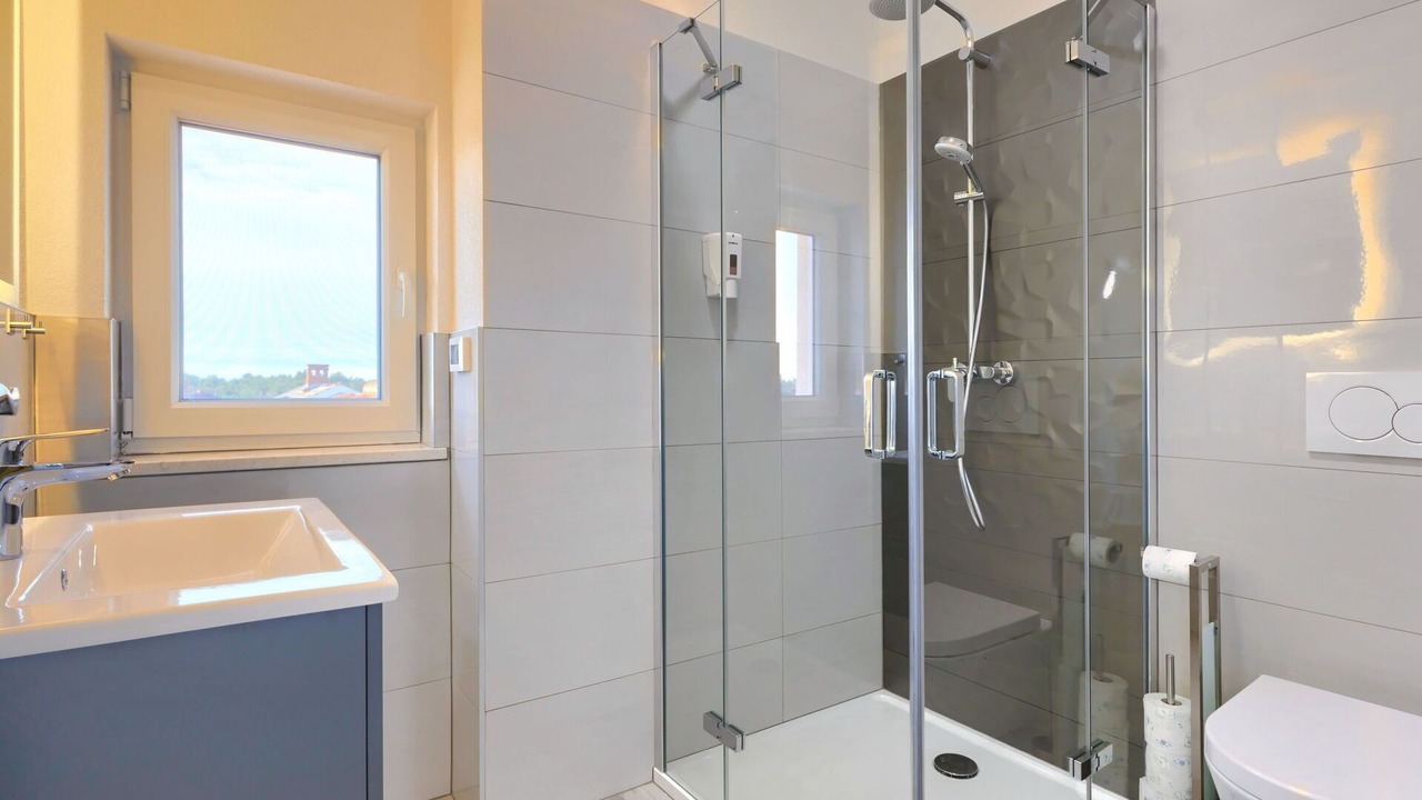 Photo of Bathroom in Murine