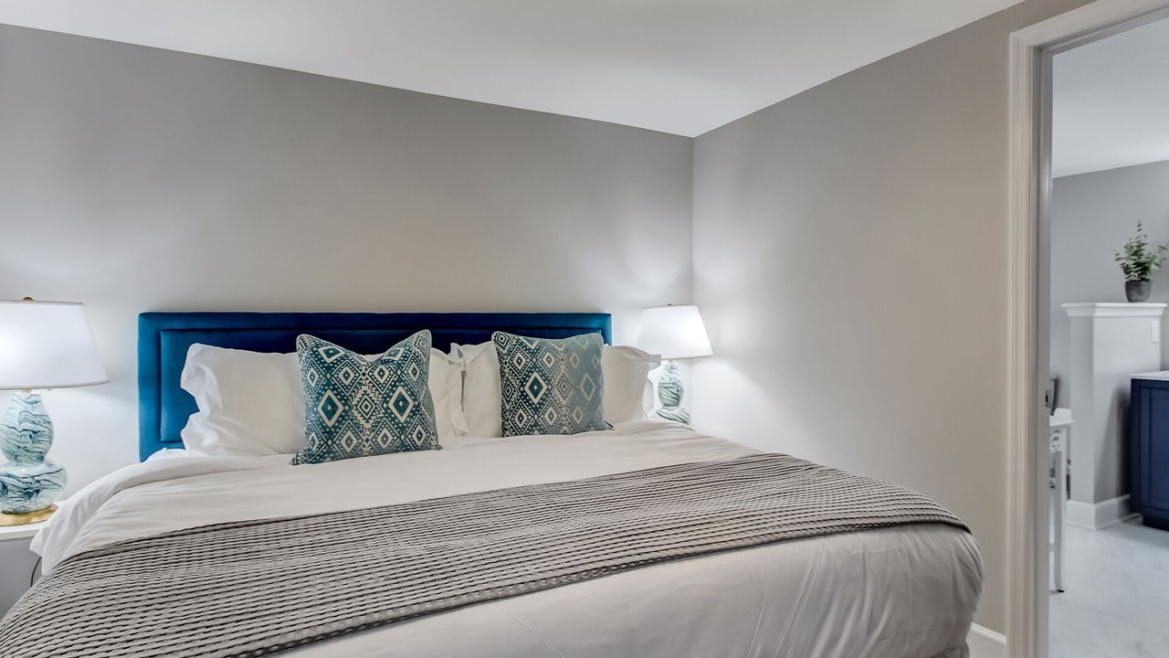 Photo of Bedroom in Savannah Beach