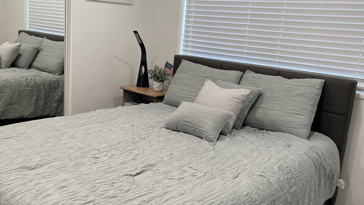 Photo of Bedroom in Northwest Anaheim