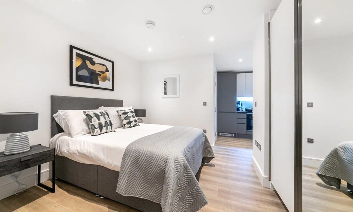 Photo of Bedroom in East Grinstead