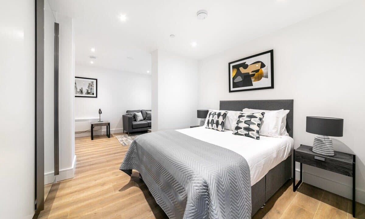 Photo of Bedroom in East Grinstead