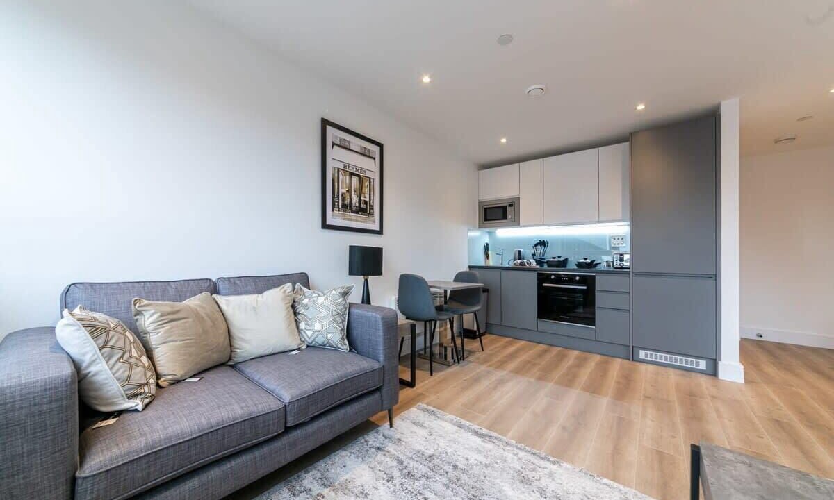 Photo of Livingroom in East Grinstead