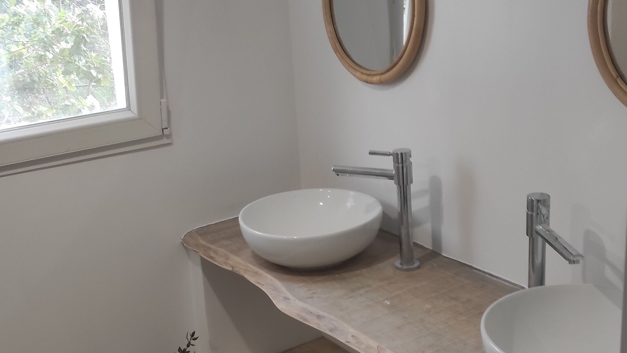 Photo of Bathroom in Uchaux