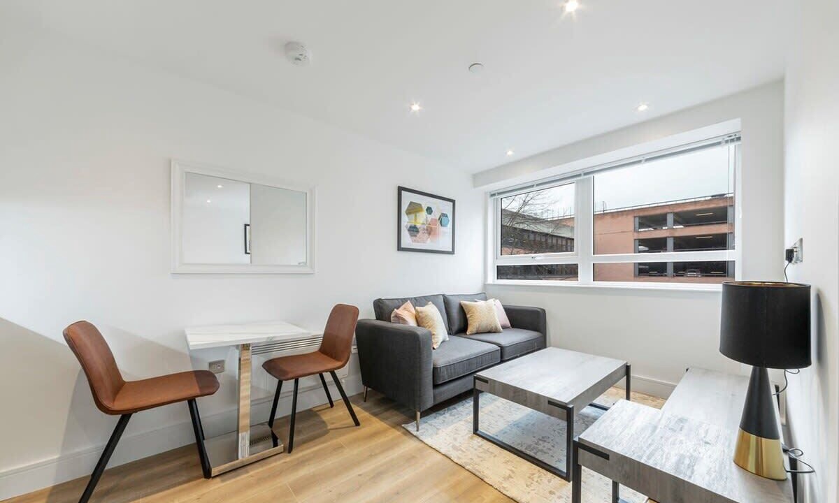 Photo of Livingroom in East Grinstead