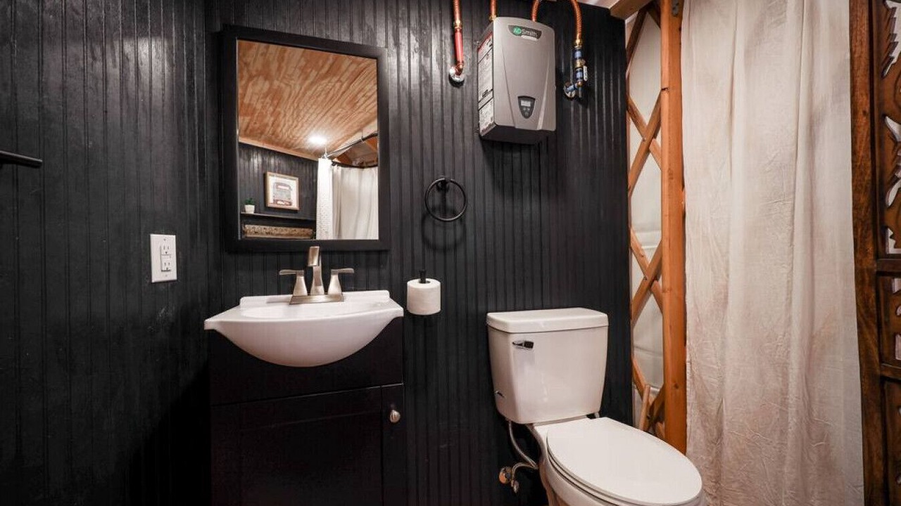 Photo of Bathroom in Alpine